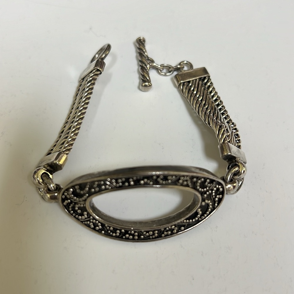 Lois Hill Toggle Bracelet - Picture 2 of 4